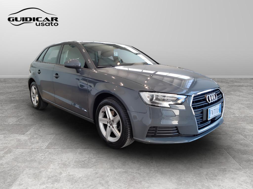 AUDI A3 III 2016 Sportback - A3 Sportback 30 1.0 tfsi Admired 116