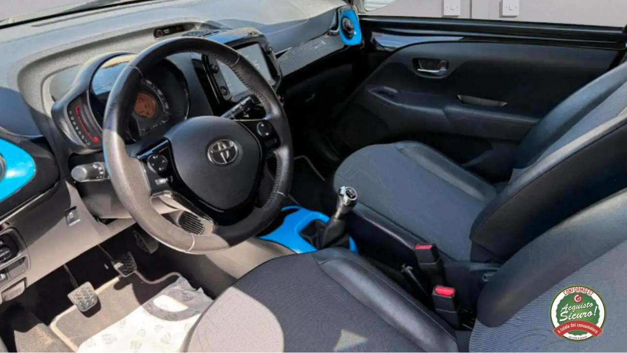Toyota Aygo 1.0 VVT-i 72 CV 5 porte x-cite **PREZZO REALE**