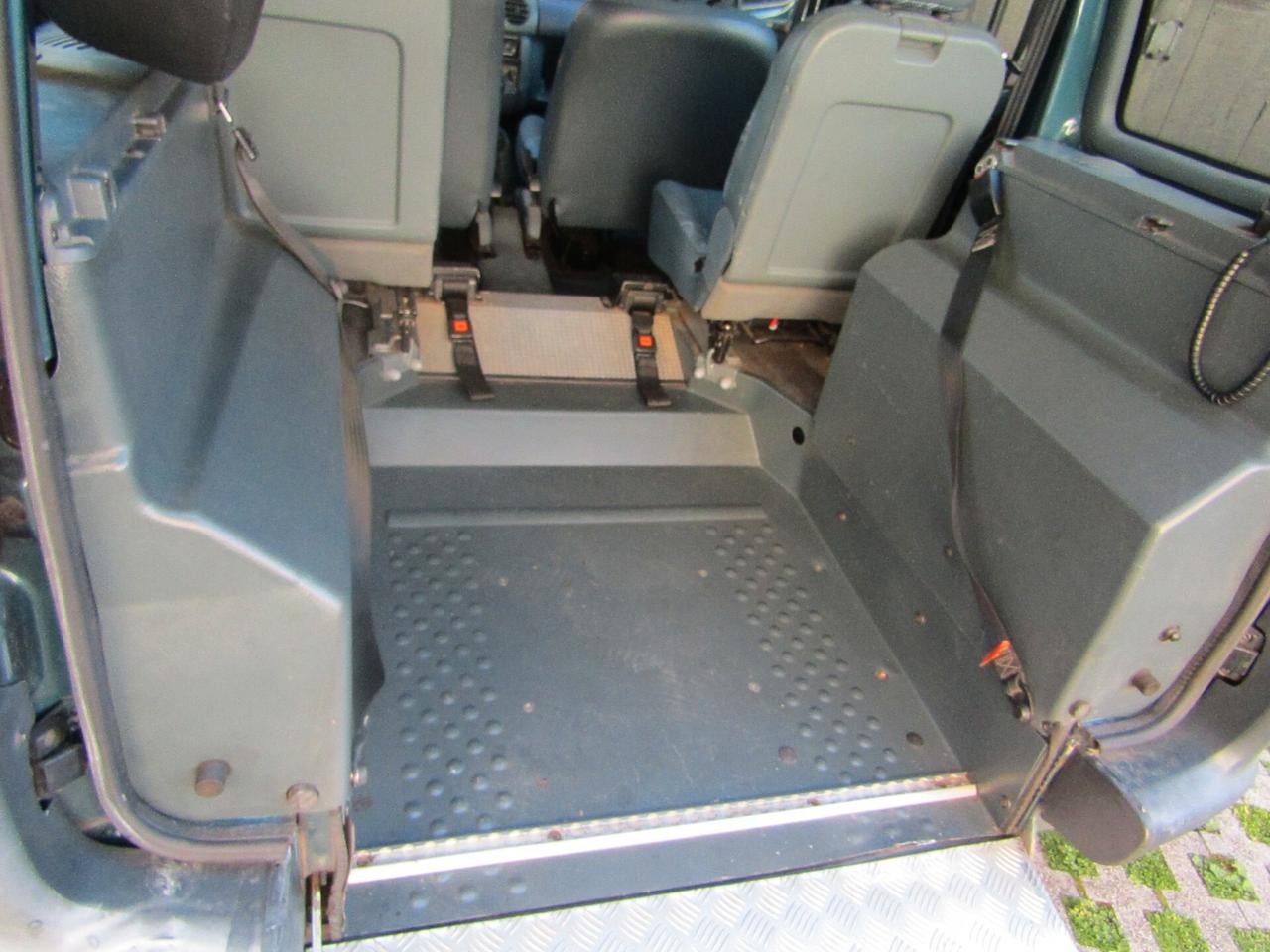 Renault Kangoo 1.4 BZ per Trasporto Disabili