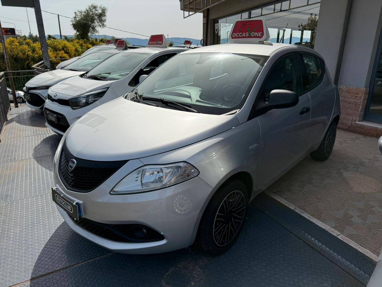Lancia Ypsilon 1.2 69 CV 5 porte GPL Ecochic Elefantino Blu