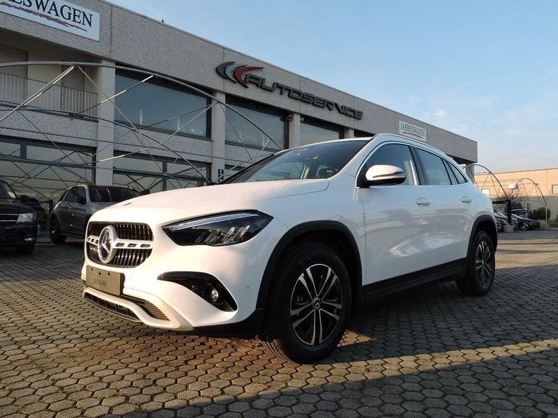 Mercedes-Benz GLA GLA 180 Automatic Advanced KM ZERO