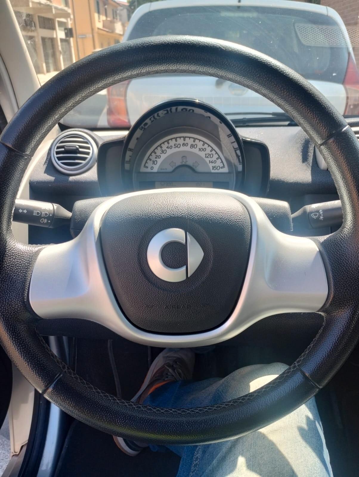 Smart ForTwo 52 kW MHD coupé White Tailor Made