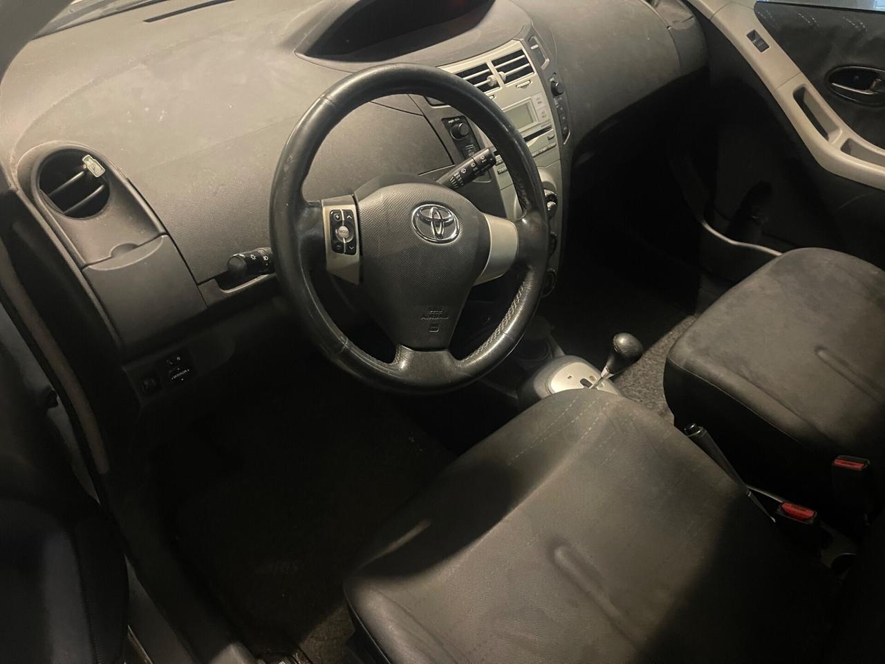 Toyota Yaris 1.3 5 porte Sol