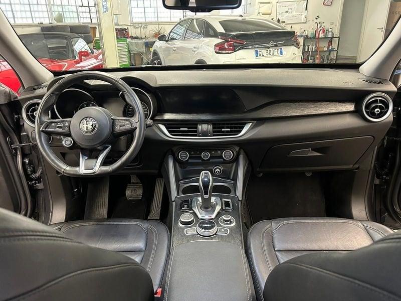 Alfa Romeo Stelvio 2.0 Turbo 200 CV AT8 Q4 Executive