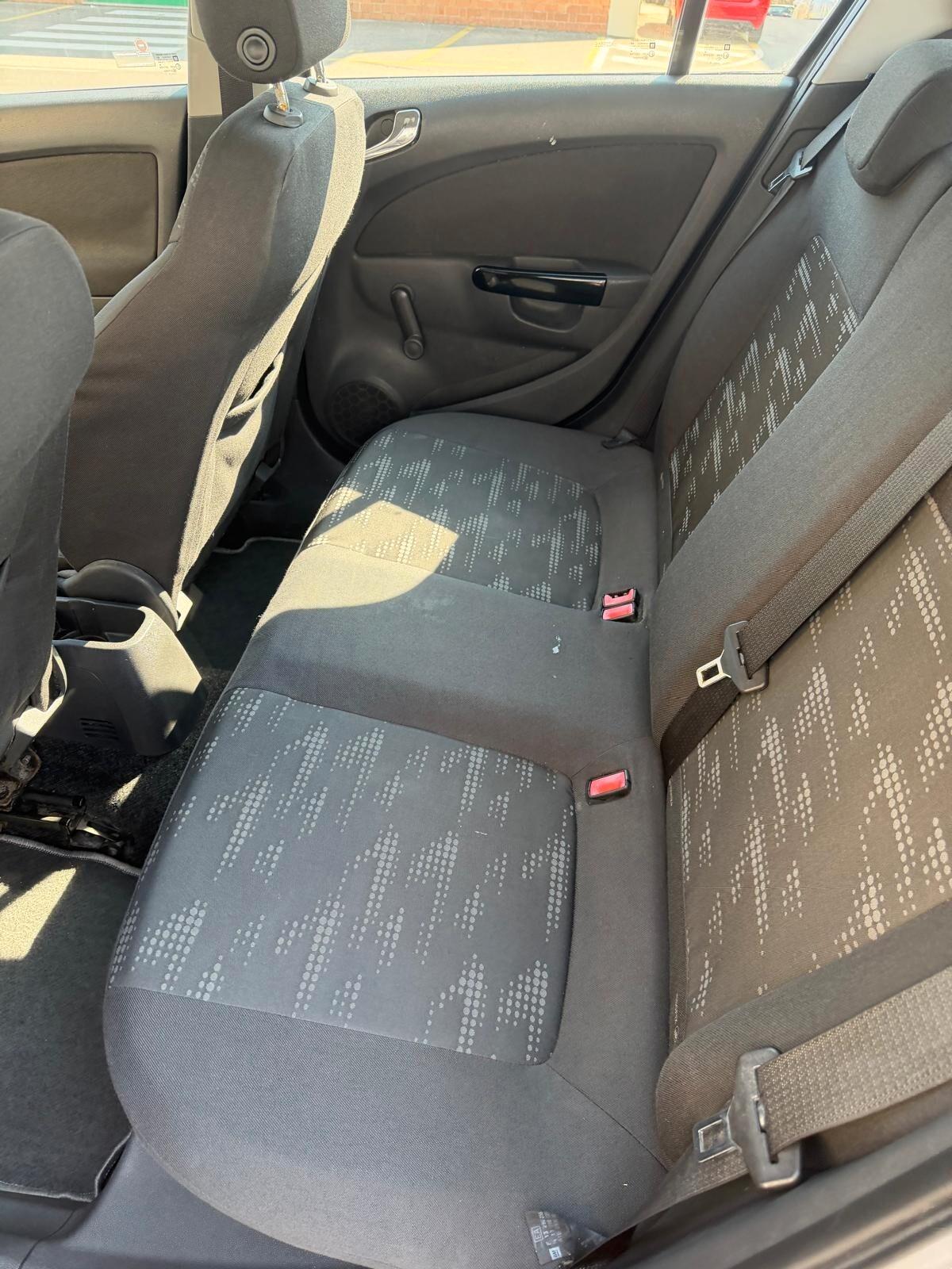 Opel Corsa 1.2 5P. Cosmo