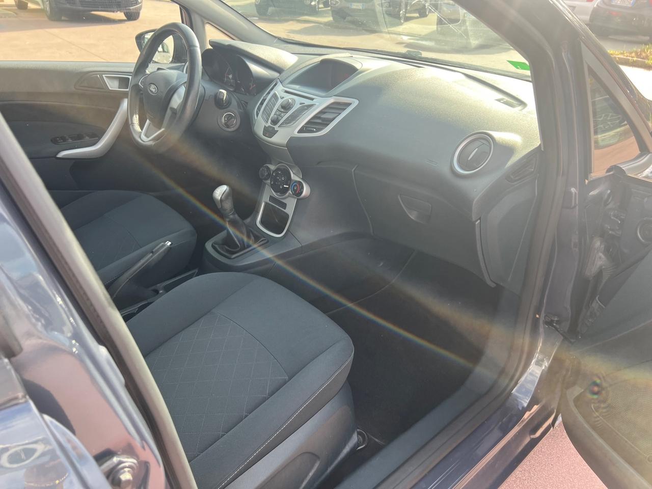 Ford Fiesta Ikon 1.2 16V 60CV 5p. Business