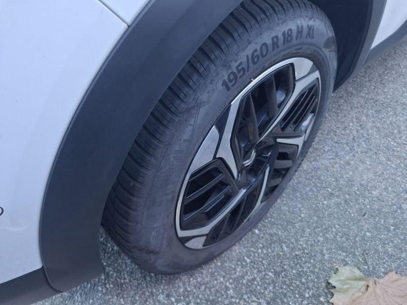Citroën C4 III 2021 1.2 puretech Shine s&s 130cv eat8