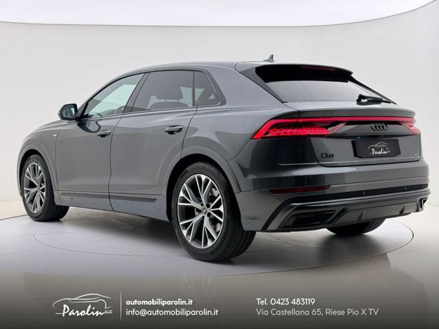 AUDI Q8 45 TDI quattro tiptronic Sport S-Line Black pack