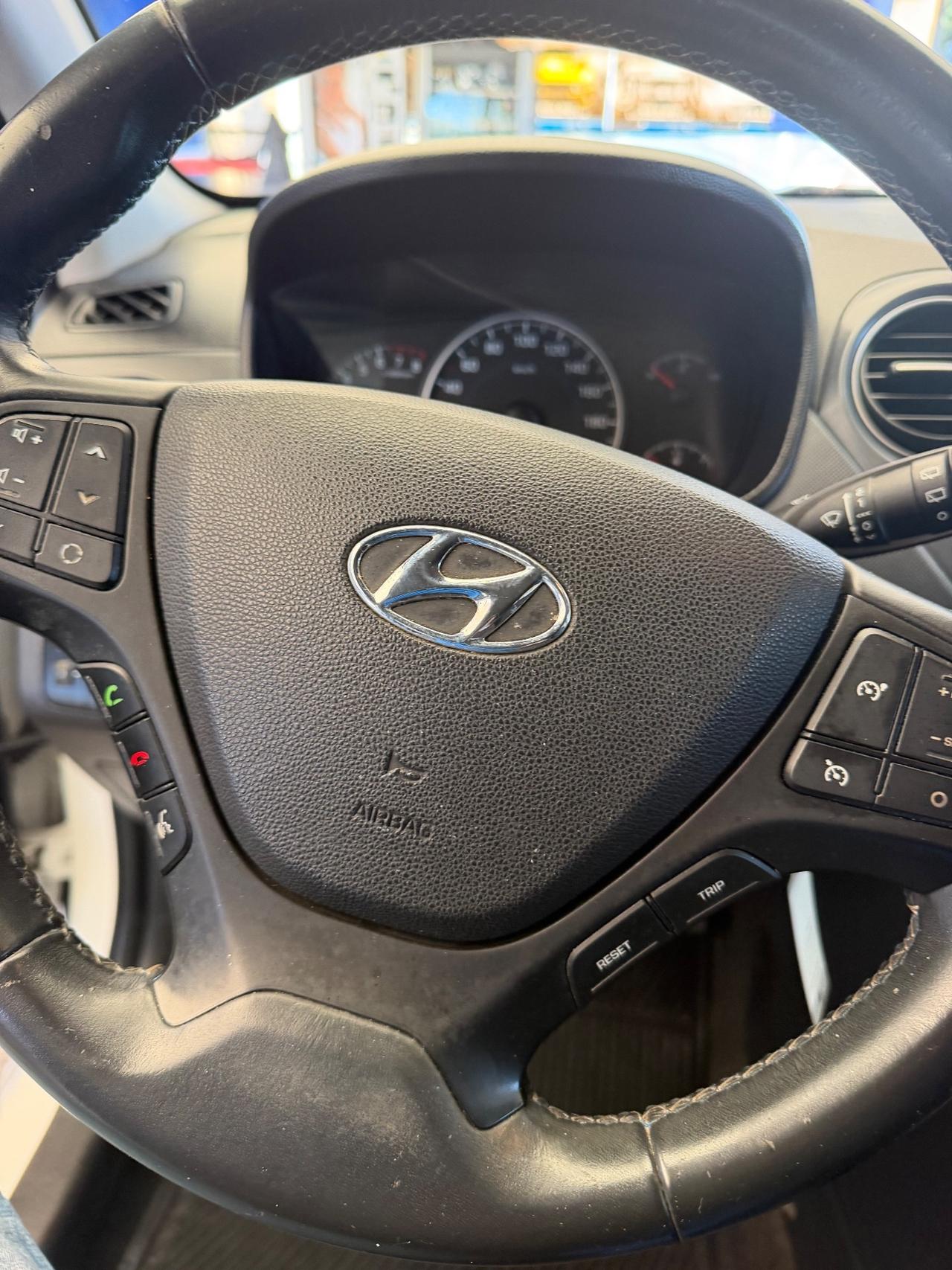 Hyundai i10 1.0 MPI Sound Edition