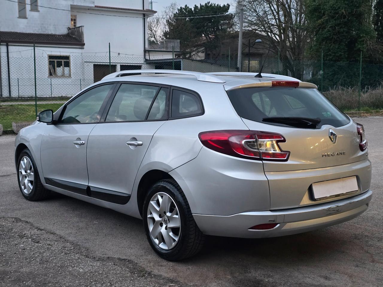 Renault Mégane 1.5 dCi 110CV SporTour Attractive