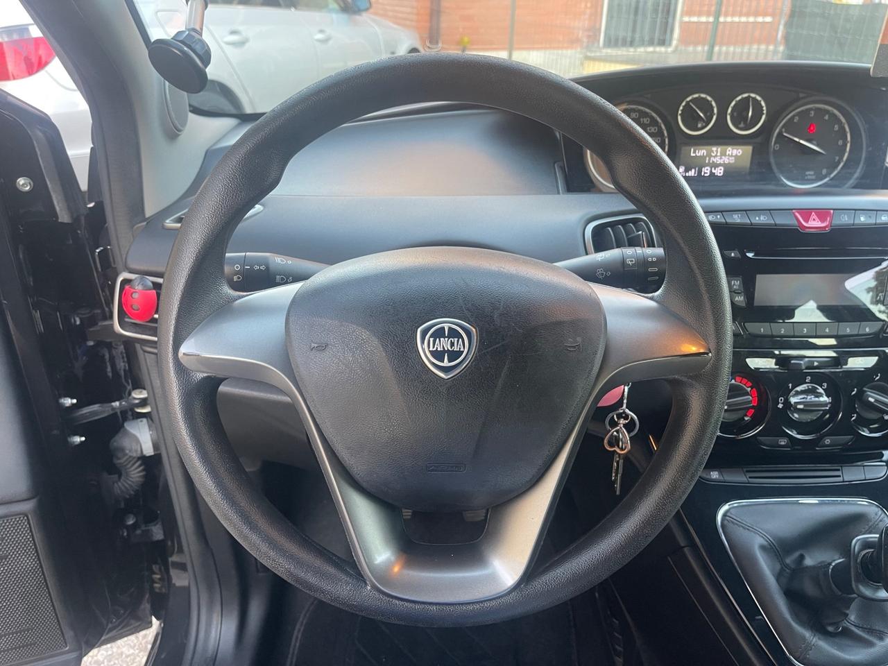 Lancia Ypsilon 1.2 69 CV 5 porte GPL Ecochic Gold