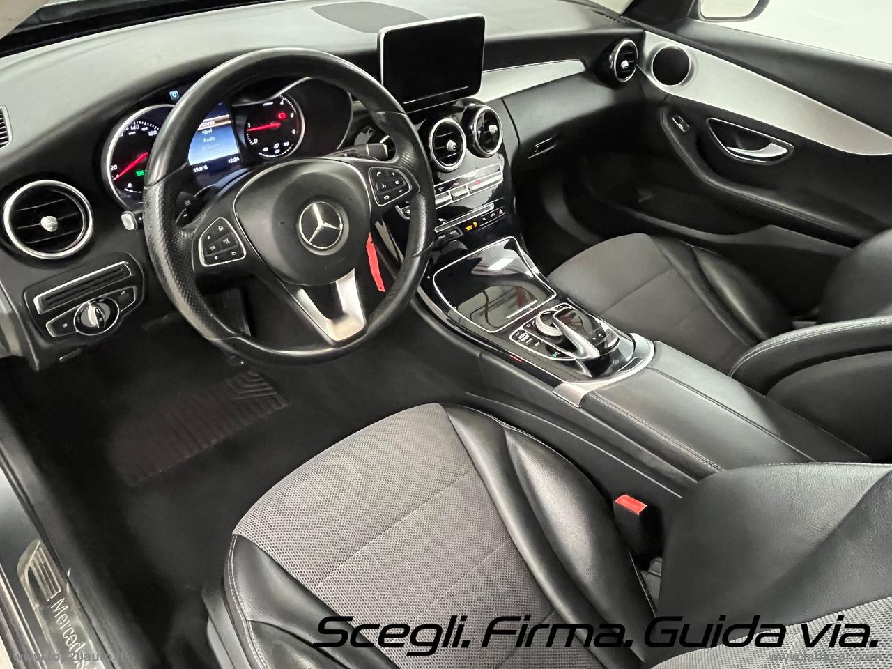 MERCEDES-BENZ C220d 4Matic Auto Sport