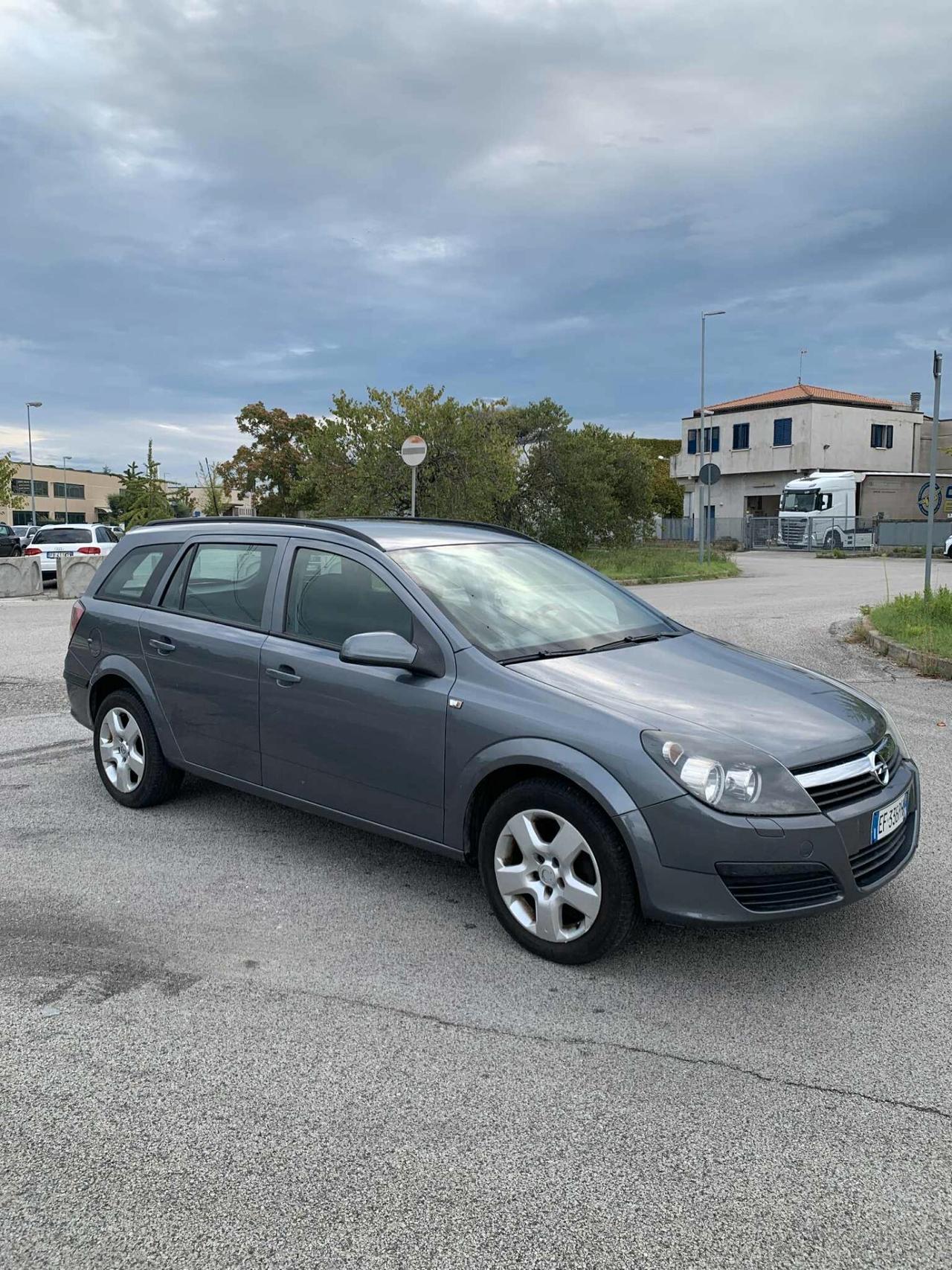Opel Astra 1.7 CDTI 101CV