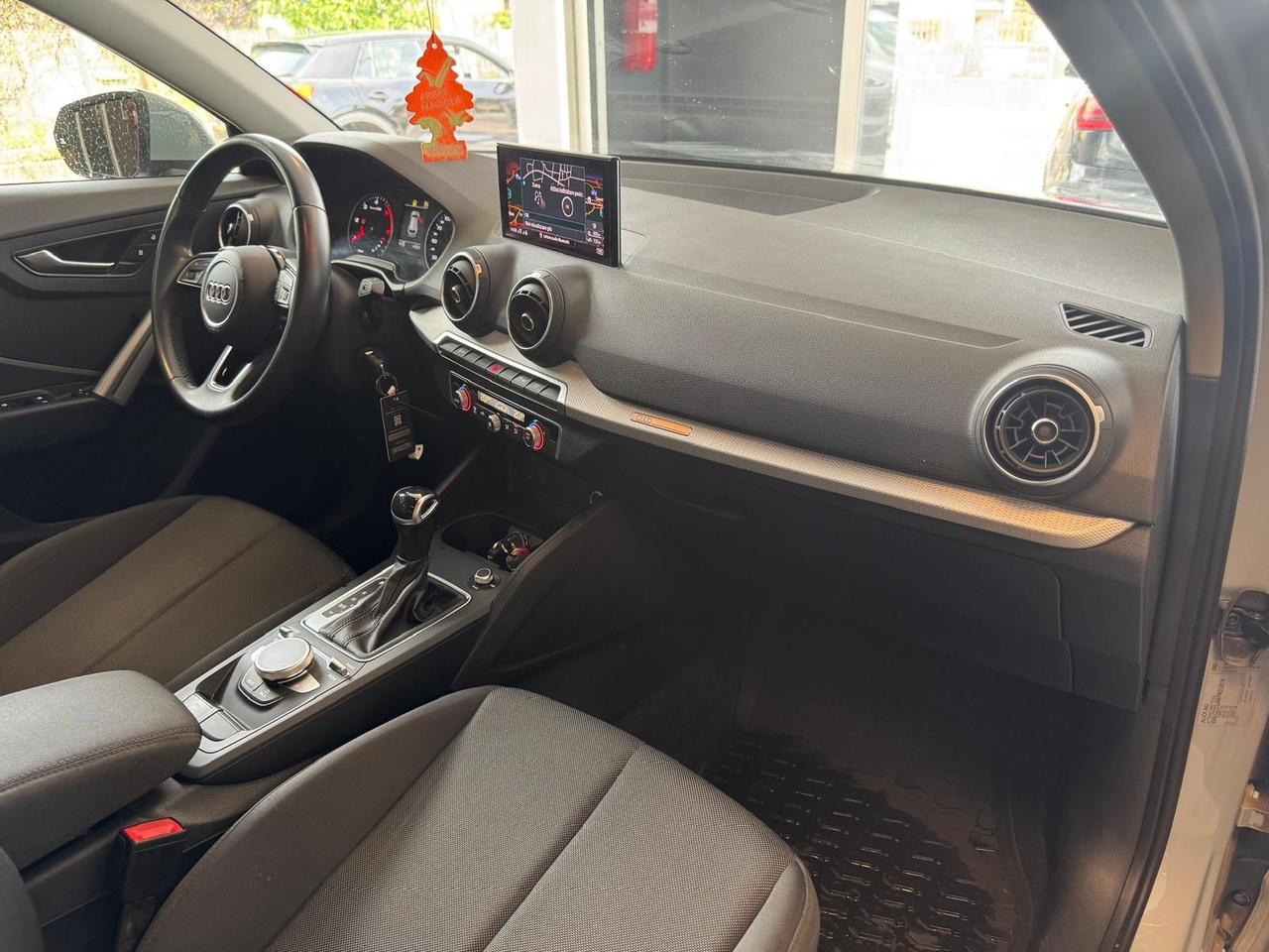 Audi Q2 35 TDI quattro S tronic Business