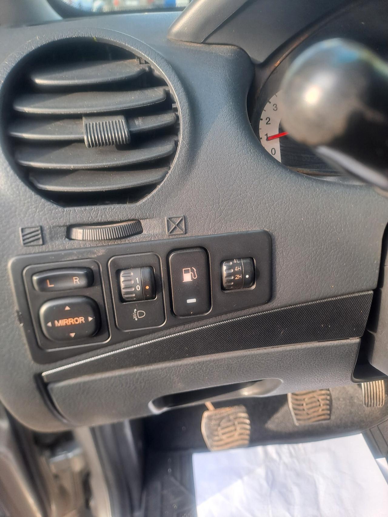 Mahindra Quanto C8 2.2 4x4 N1