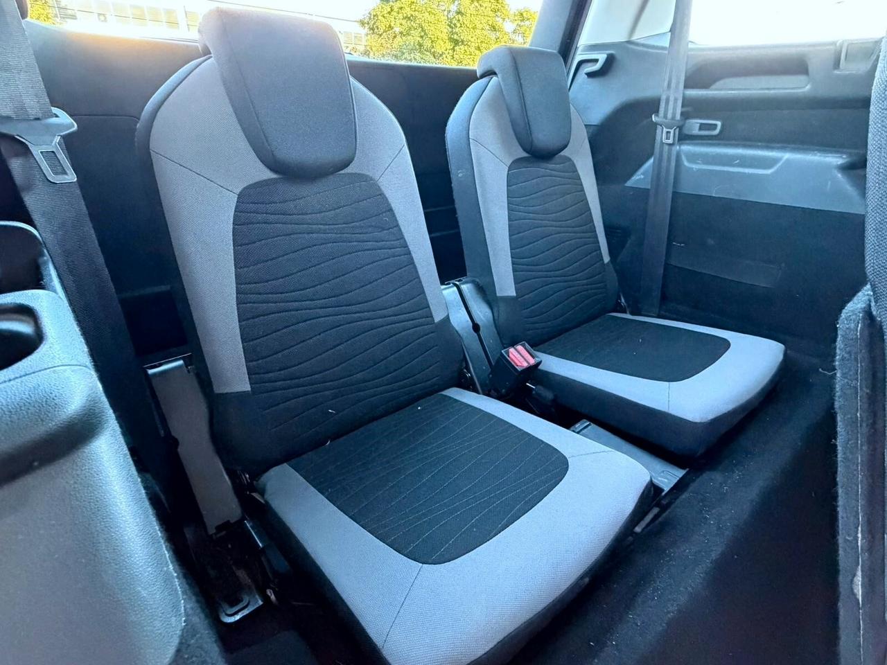 Citroen Grand C4 Picasso 1.6 7 POSTI