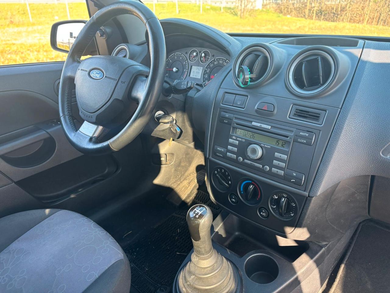 Ford Fiesta 1.2 16V aut. 5p. Ghia