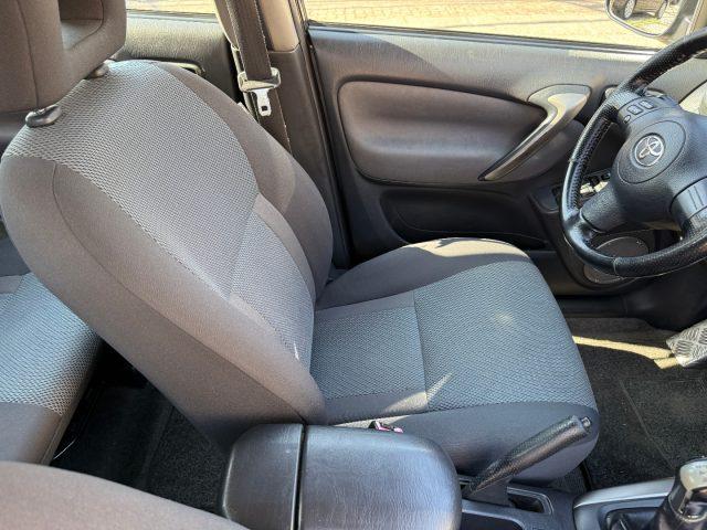 TOYOTA RAV 4 MY23 RAV4 2.0 Tdi D-4D cat 5 porte Sol