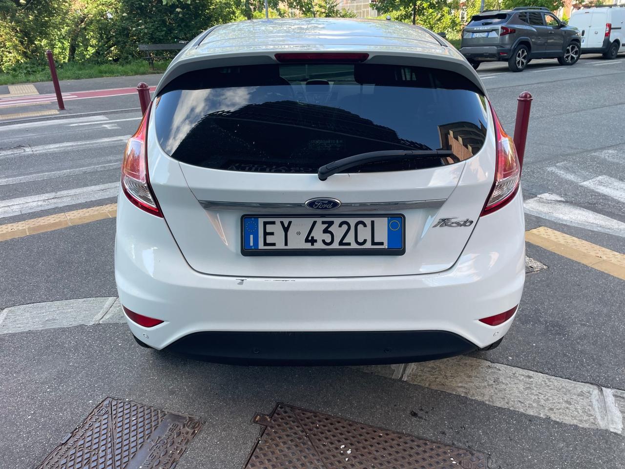 Ford Fiesta 1.4 5p. Bz.- GPL Titanium/1PROP/GARANZIA