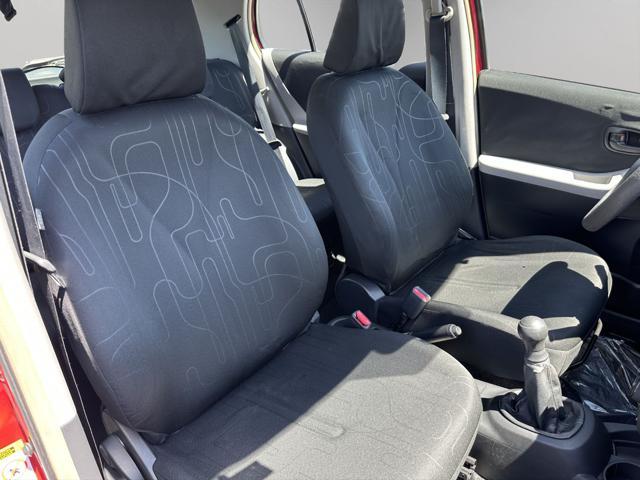 TOYOTA Yaris 1.0 5 porte