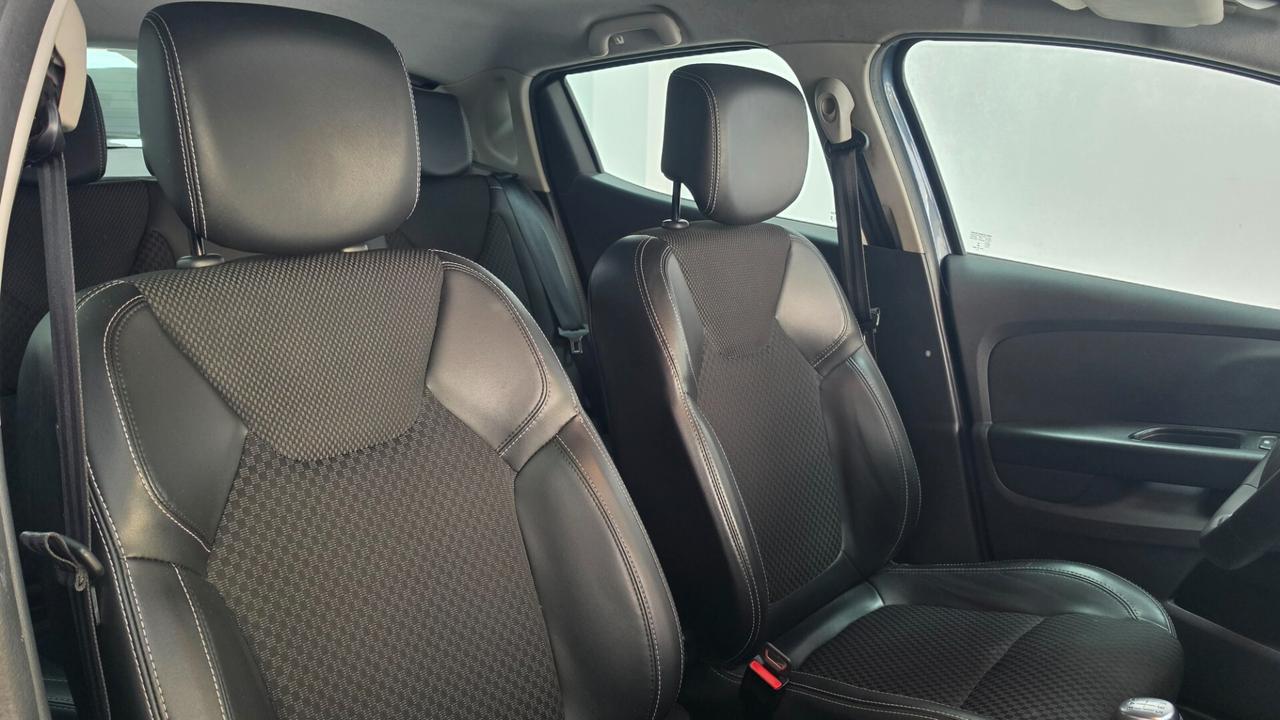 Renault Clio dCi 8V 90 CV 5 porte Moschino Life