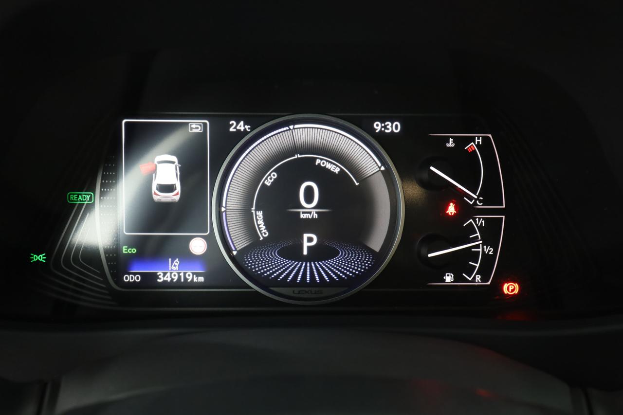 LEXUS UX Hybrid Urban