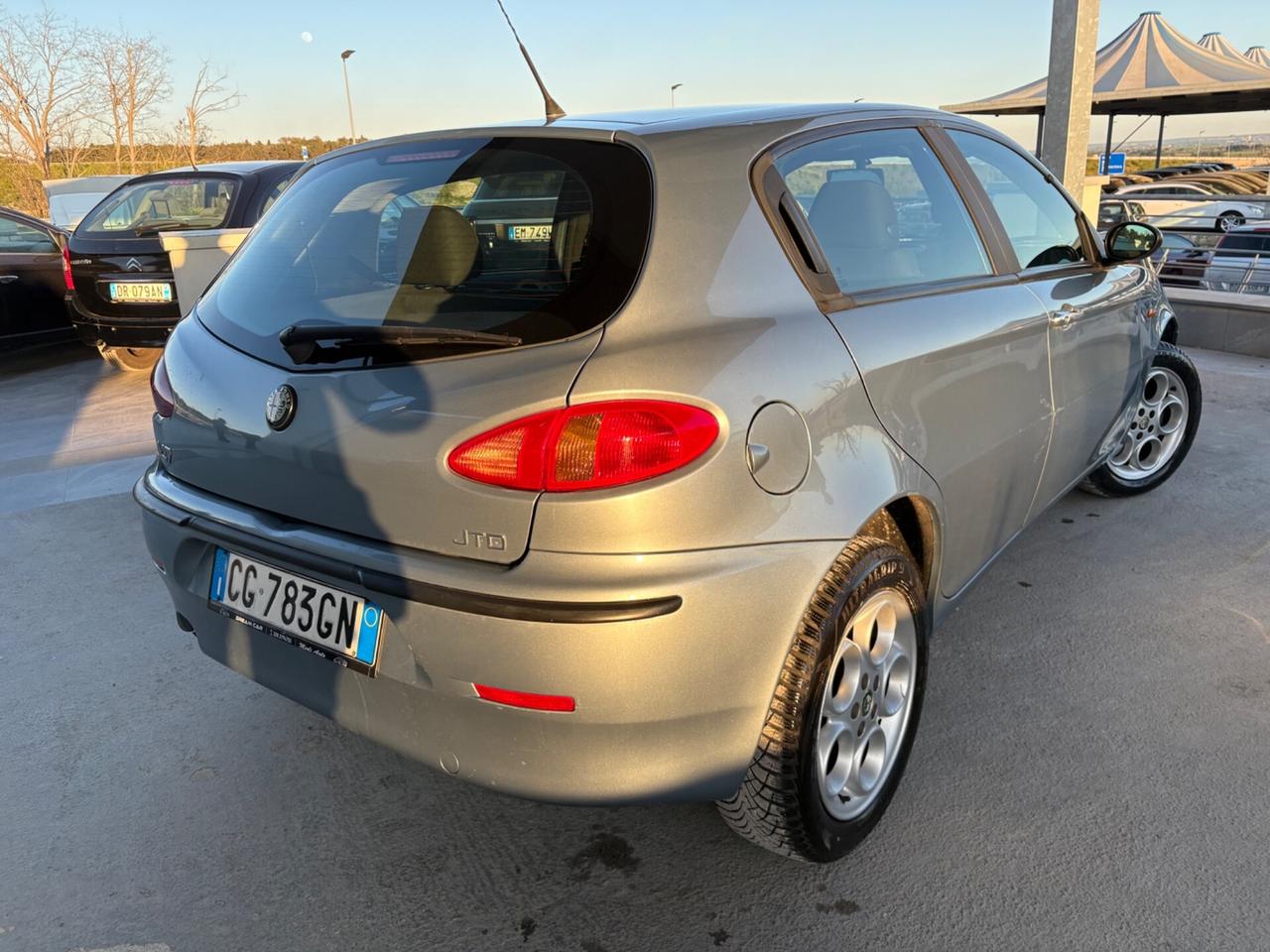 Alfa Romeo 147 1.9 JTD 115cv 153000KM!