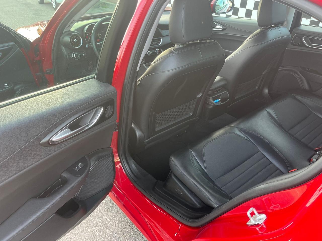 Alfa Romeo Giulia 2.2 Turbodiesel 180 CV Business Sport