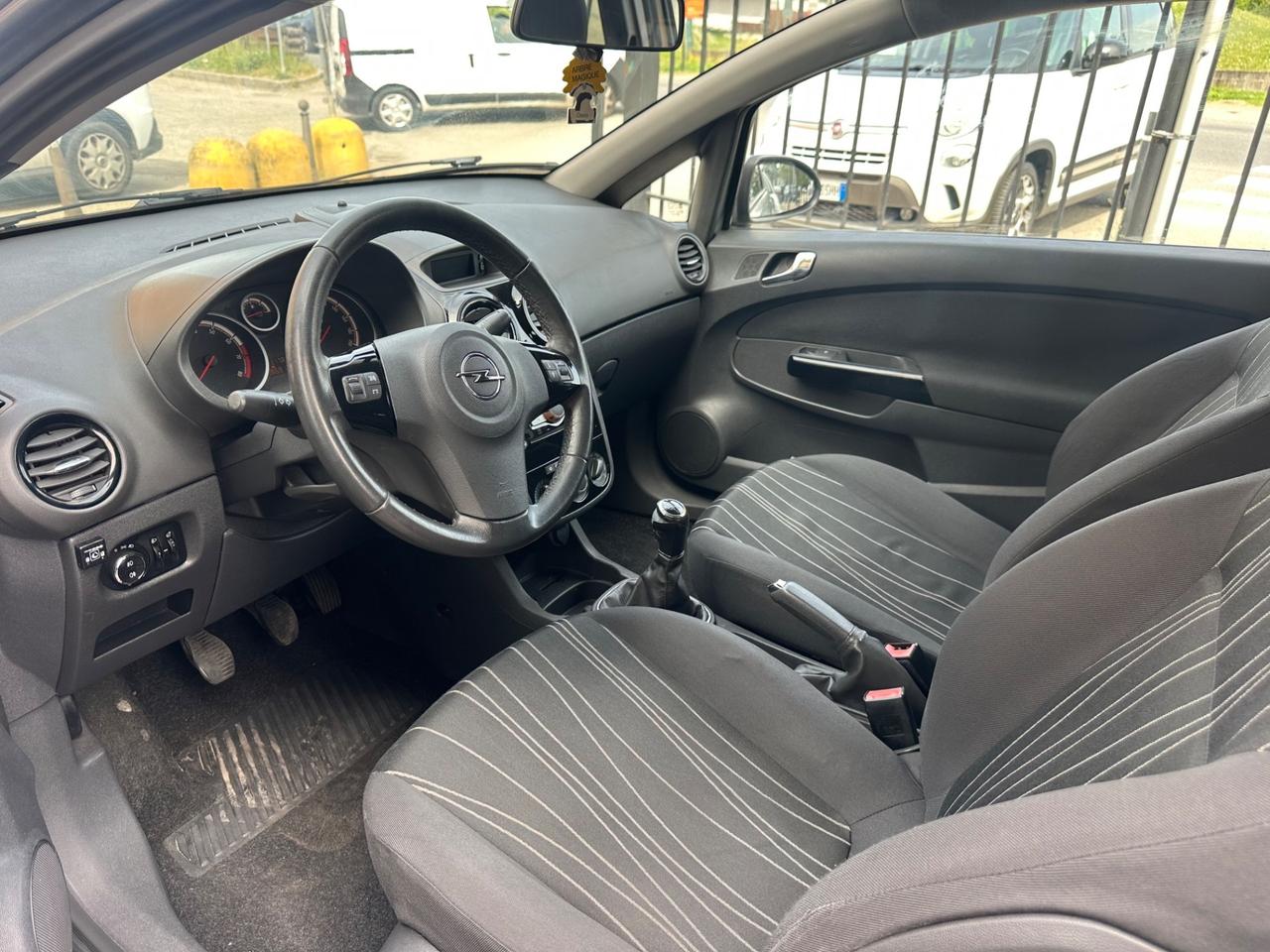 Opel Corsa 1.2 80CV 3 porte GPL-TECH Edition