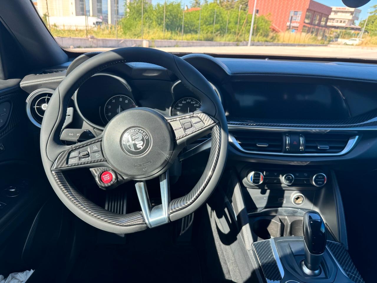 Alfa Romeo Stelvio 2.9 Bi-Turbo V6 510 CV AT8 Quadrifoglio