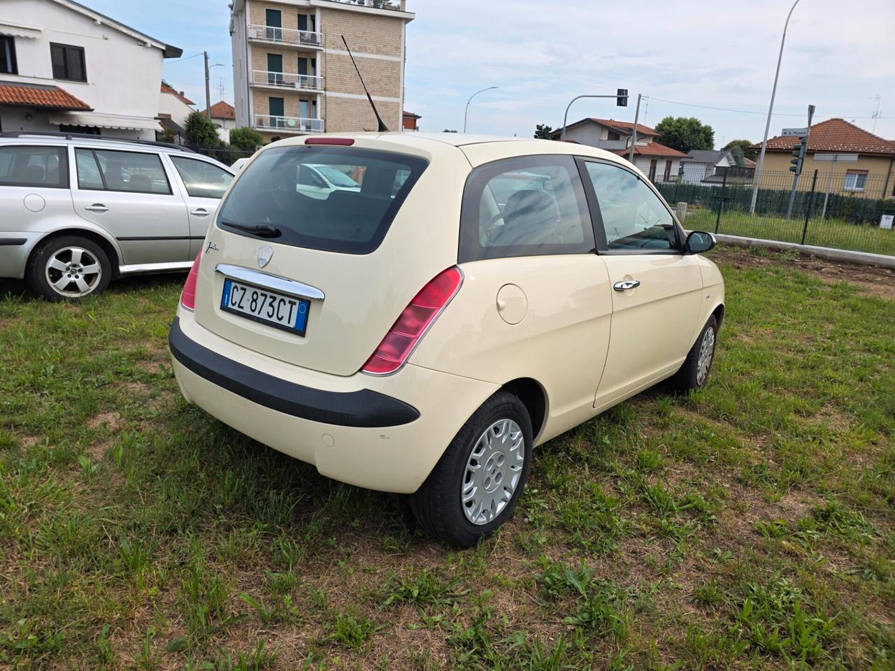 Lancia Ypsilon 1.2 Argento