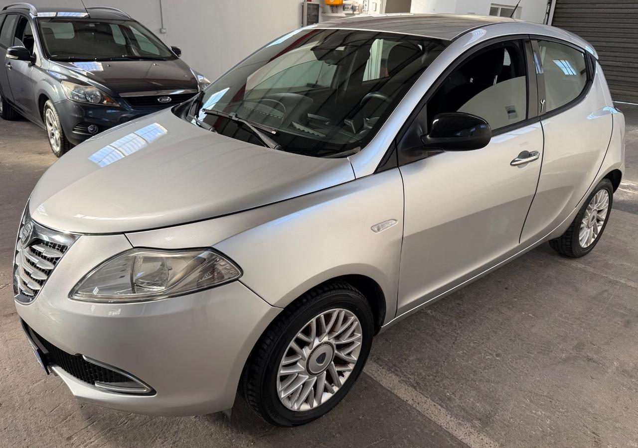 Lancia Ypsilon 1.2 Benzina 69 CV 5 porte Gold - 2014