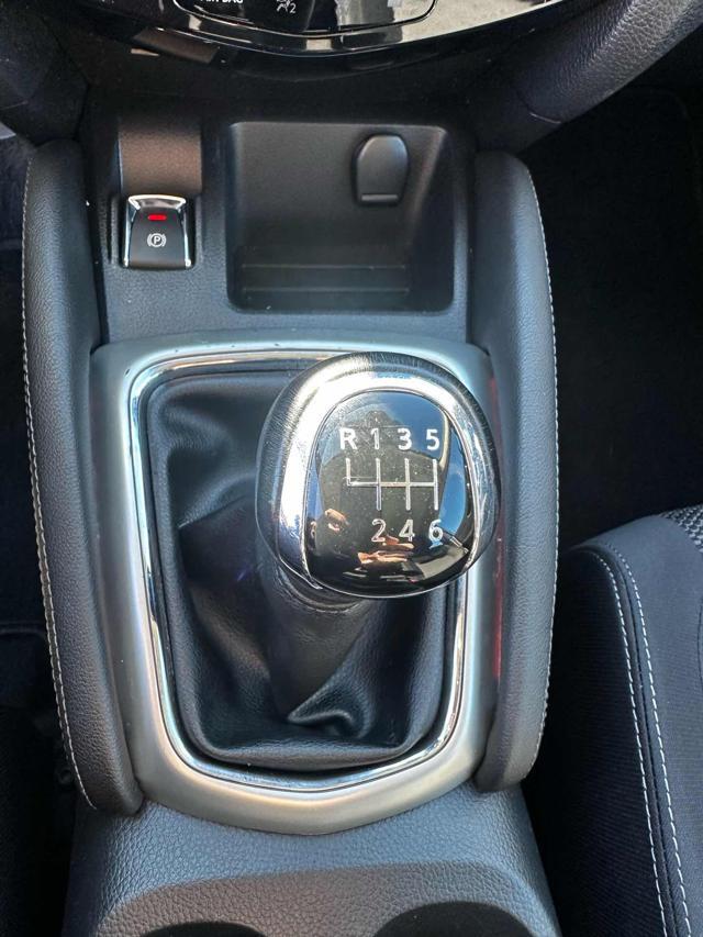 NISSAN Qashqai 1.2 DIG-T Tekna OK NEOPATENTATO