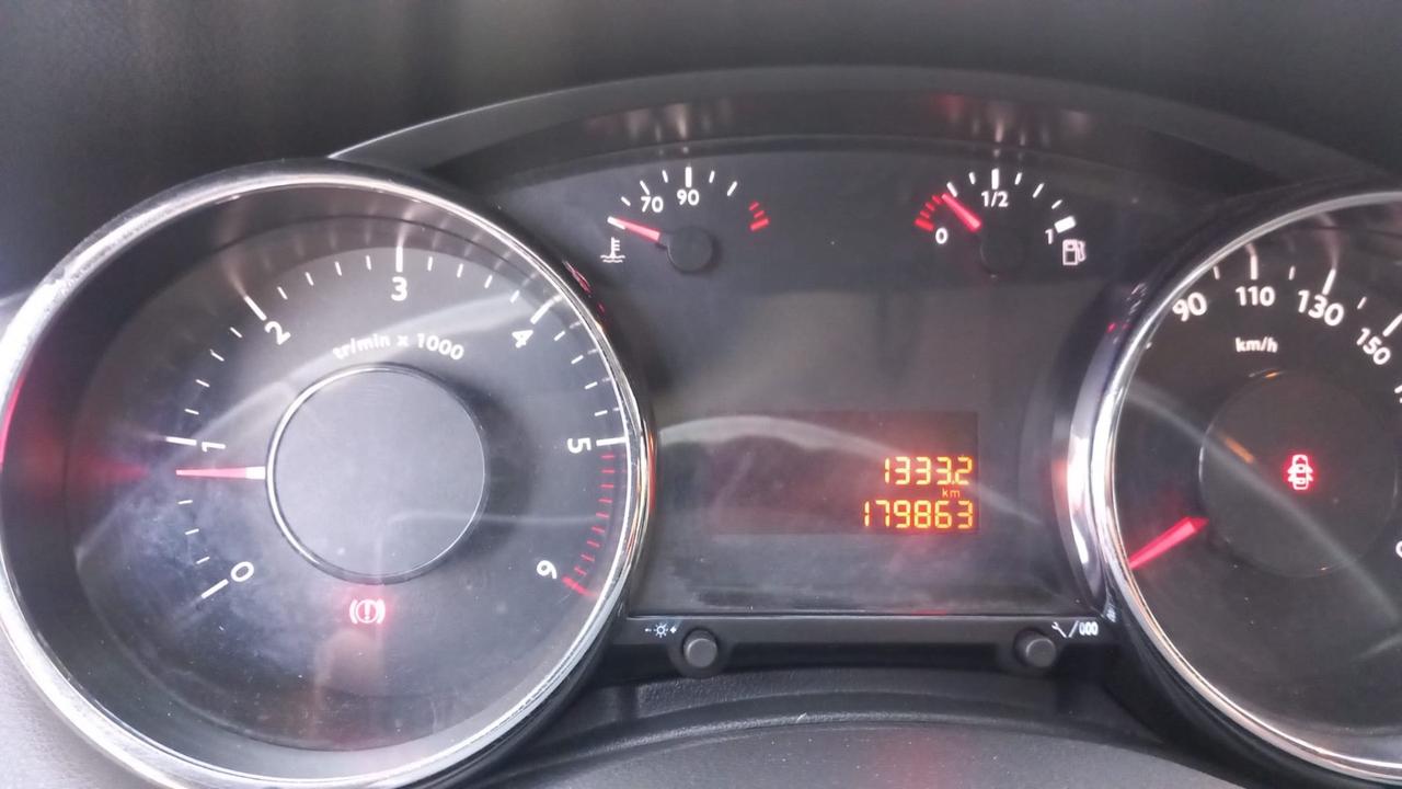 Peugeot 5008 1.6 HDi 112CV Tecno
