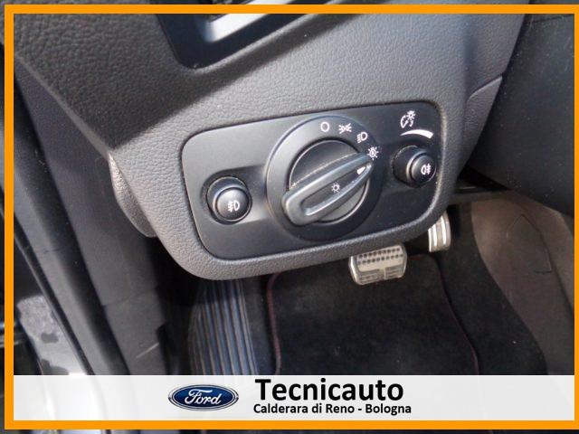FORD Kuga 1.5 TDCI 120 CV S&S 2WD ST-Line CAMBIO AUTOMATICO