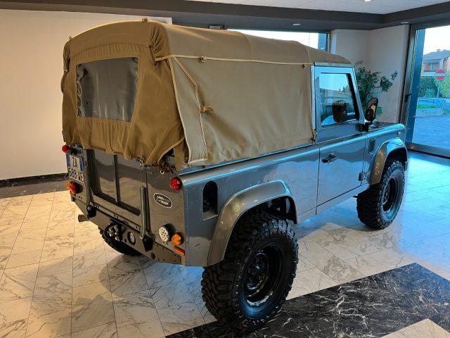 LAND ROVER Defender 90 2.4 TD4 SOFT TOP 122CV RESTOMOD