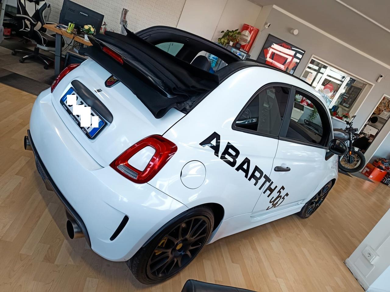 Abarth 595 C 1.4 Turbo 180 CV Comp. Tua da 235€/mese