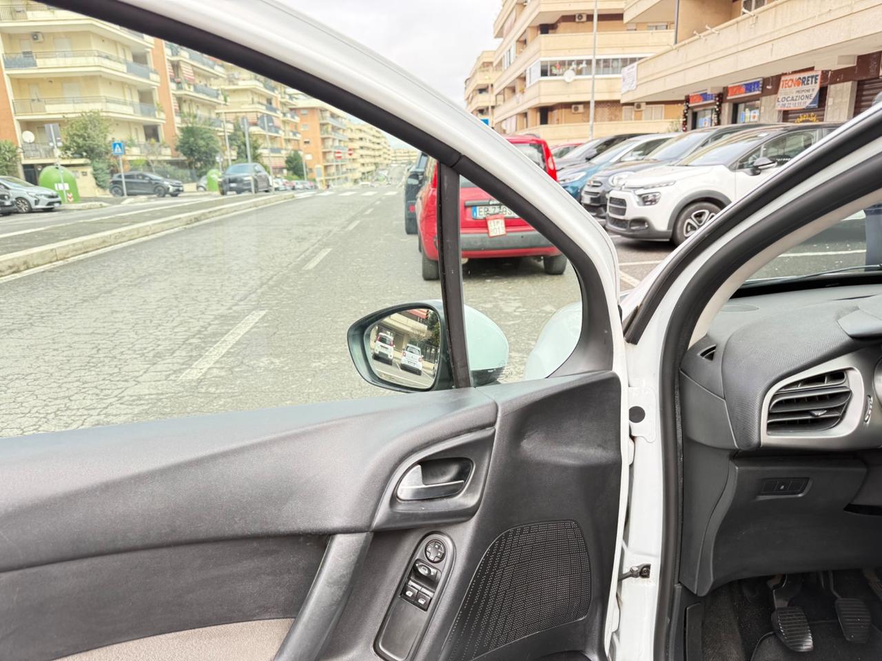 Citroen C3 PureTech 82 Exclusive LED PDC BLUETOOH