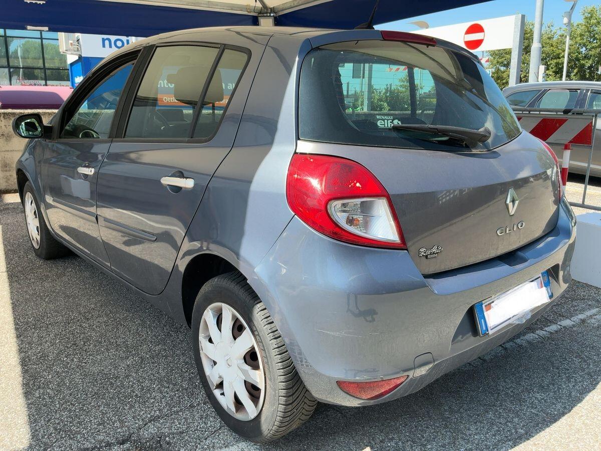 Renault Clio 1.2 16V 5 porte Dynamique