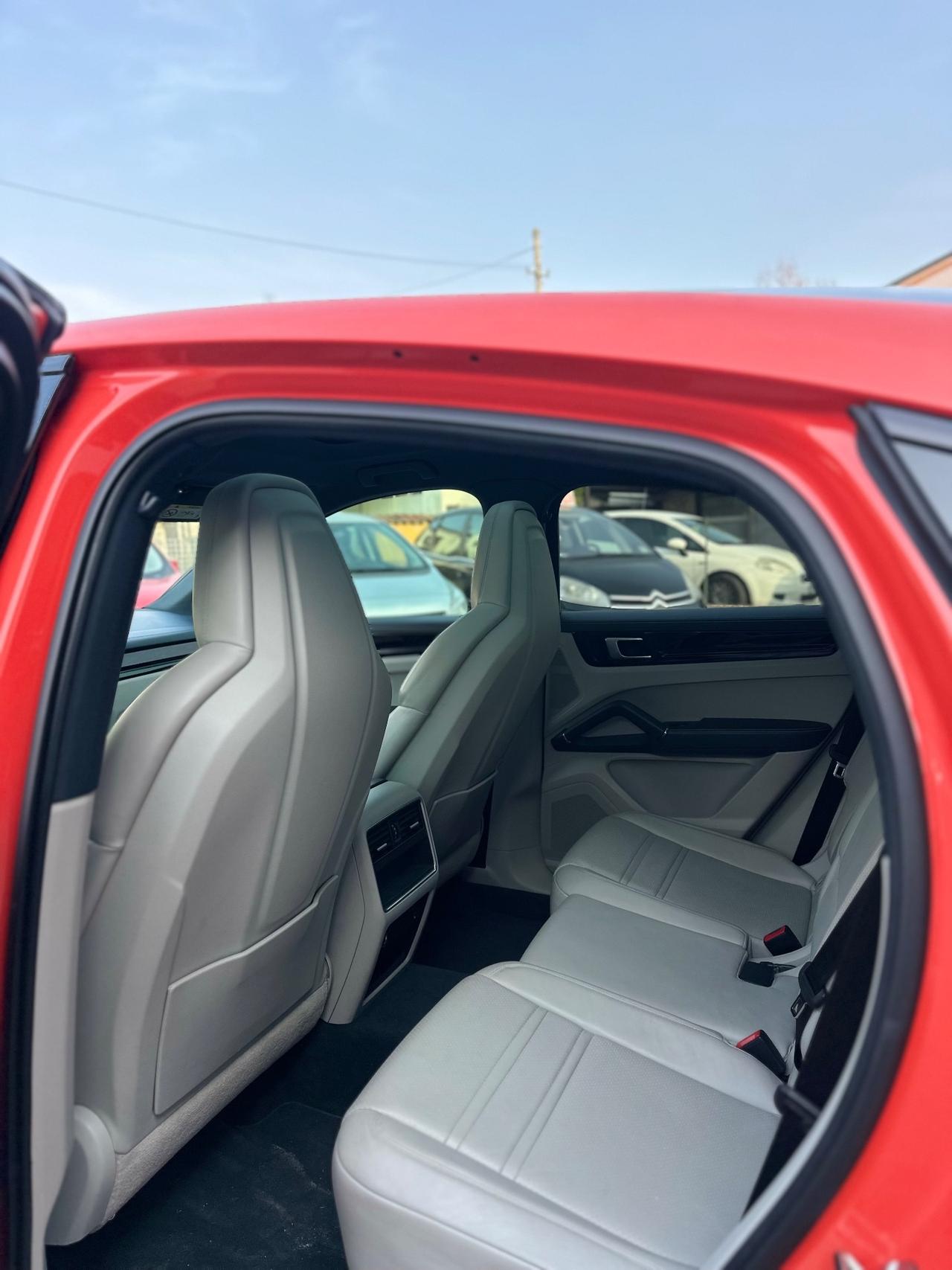 Porsche Cayenne Coupé 3.0 V6