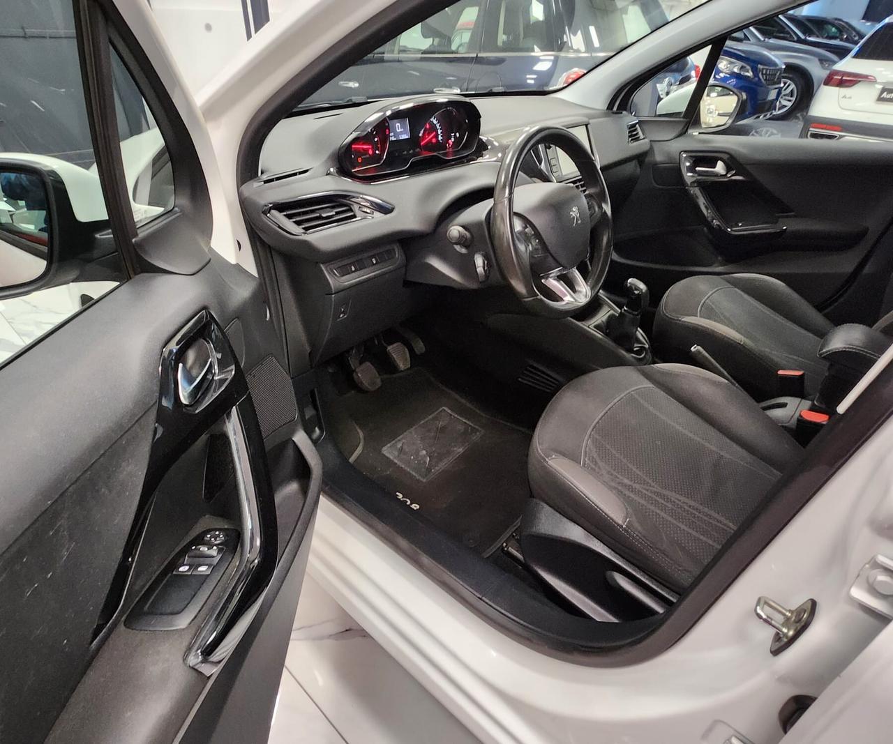 Peugeot 208 1.4 HDi 68 CV 5 porte Active