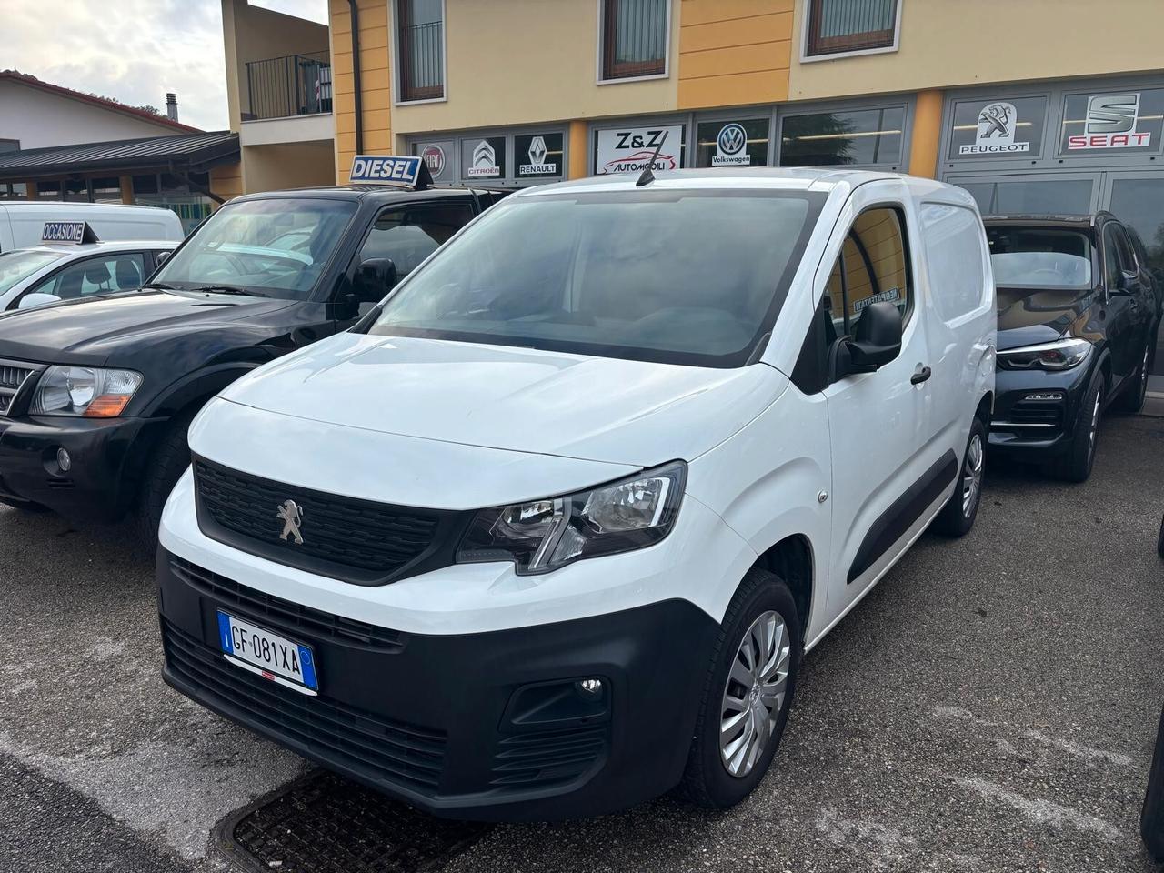 Peugeot Partner 1.5 102 cv anno 2021 con 92000 km
