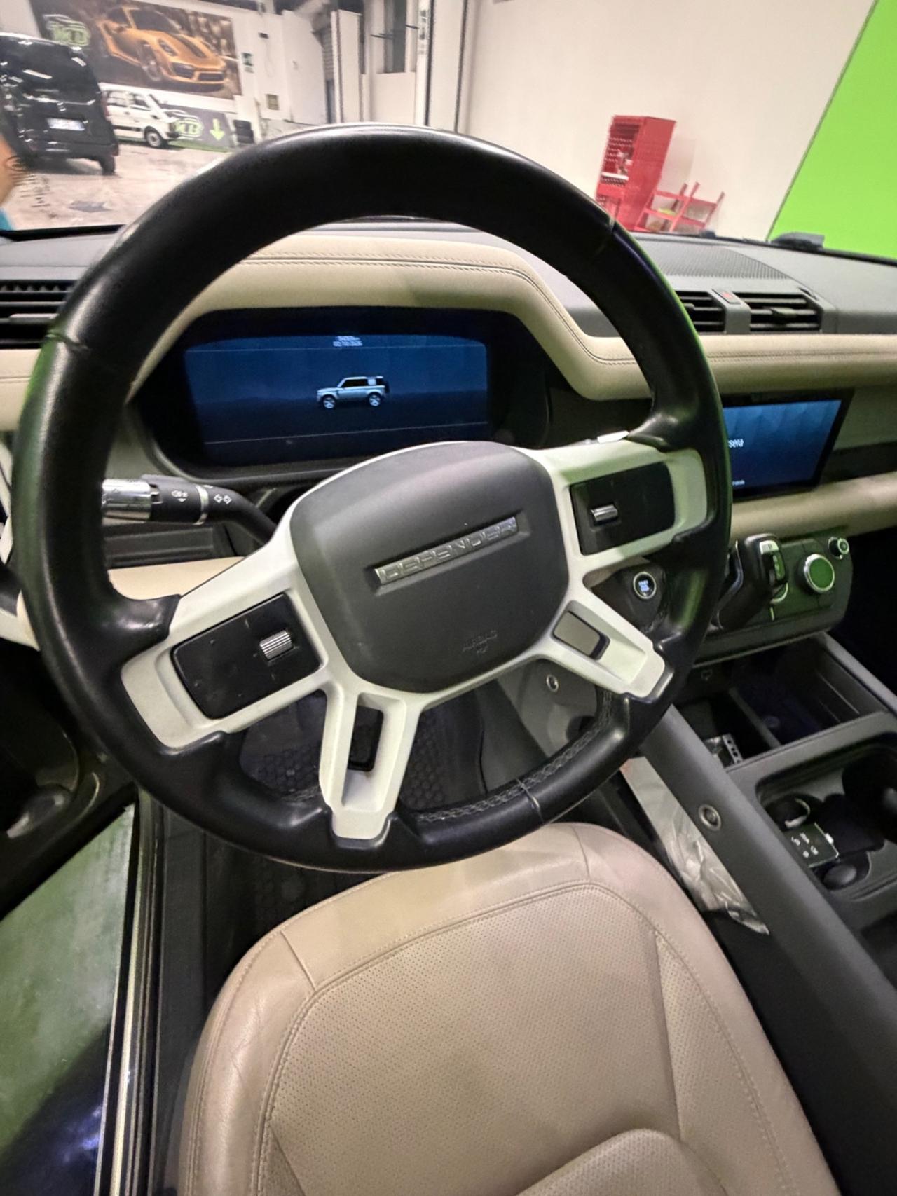 Land Rover Defender 110 2.0 Si4 PHEV 404 CV AWD Auto