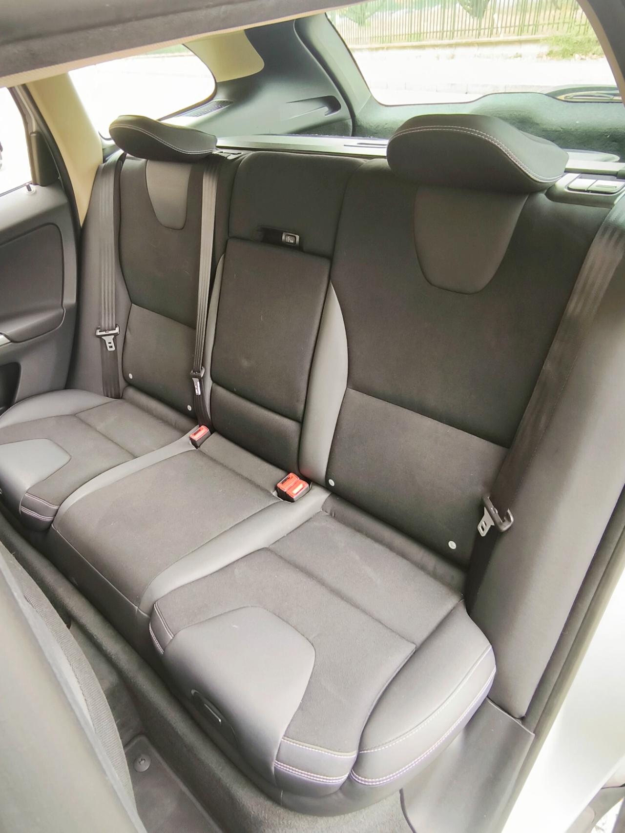 Volvo XC 60 XC60 2.4 D 163 CV AWD Summum