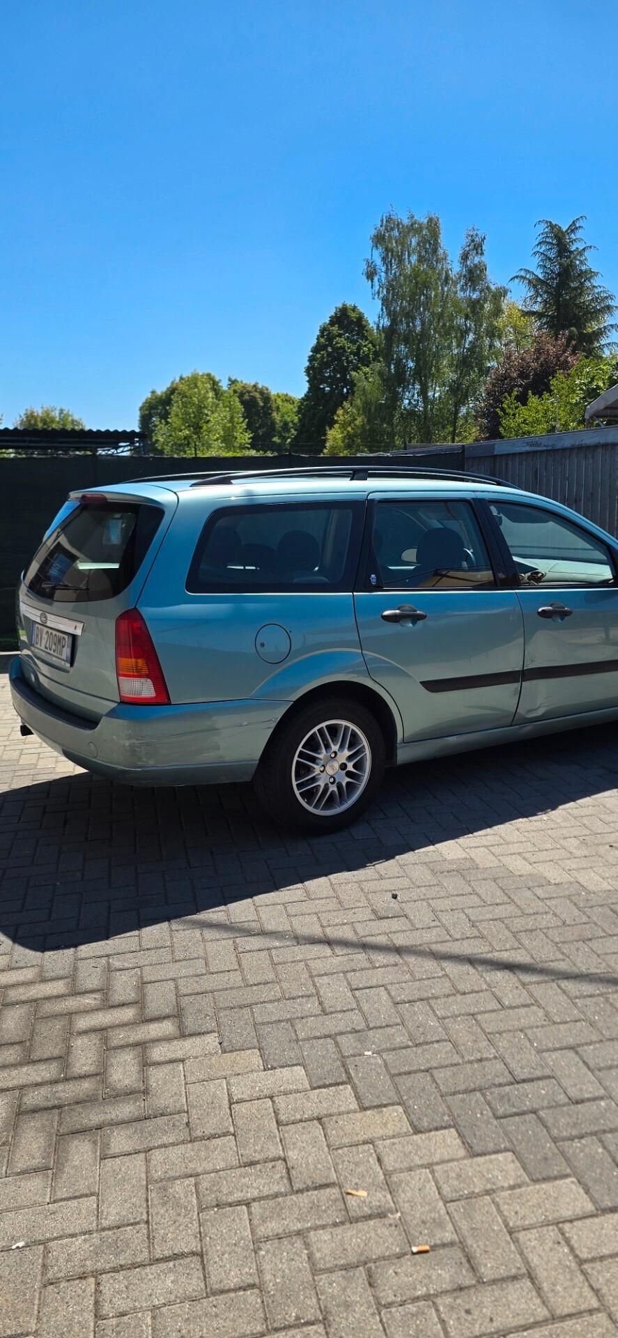 Ford Focus 1.6i 16V cat 5p. Ghia