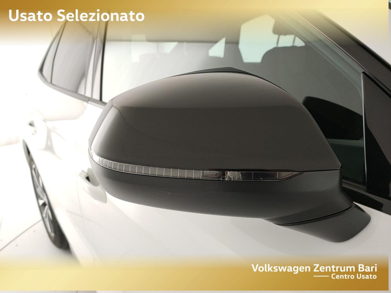 Audi Q5 sportback 35 2.0 tdi mhev 12v s line s-tronic