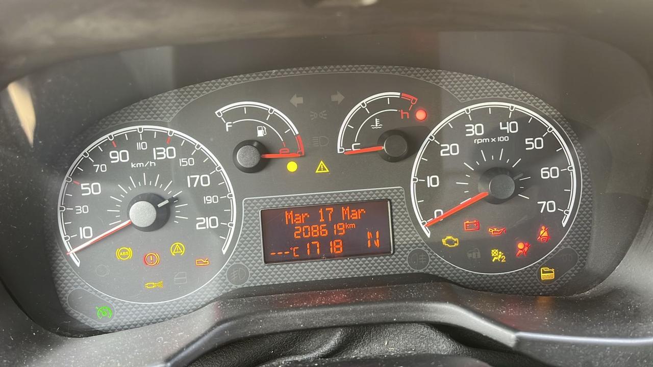 Fiat Qubo 1.3 MJT 75 CV Trekking