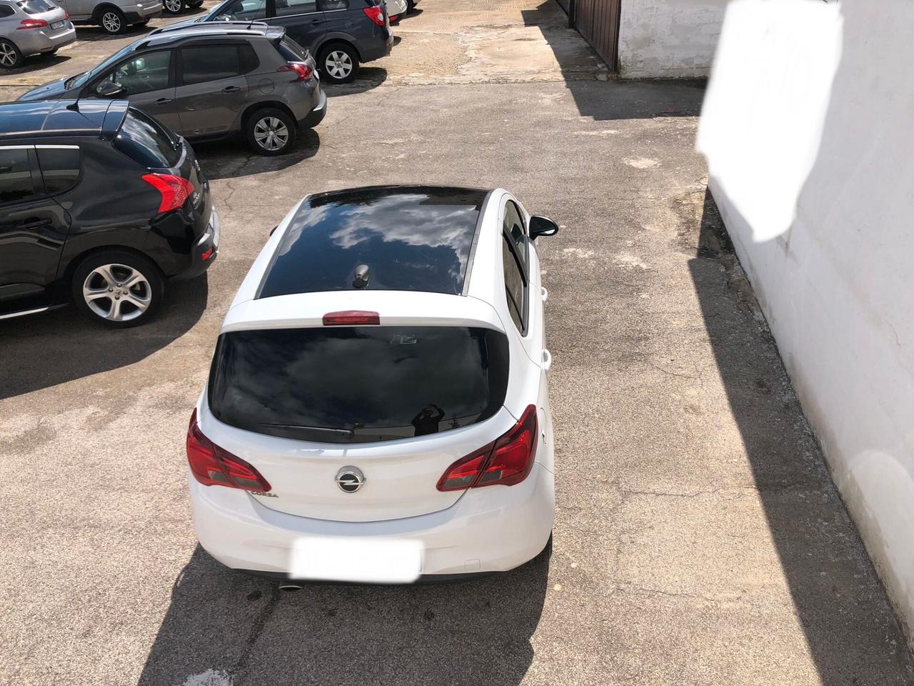 Opel Corsa 1.2 5 porte