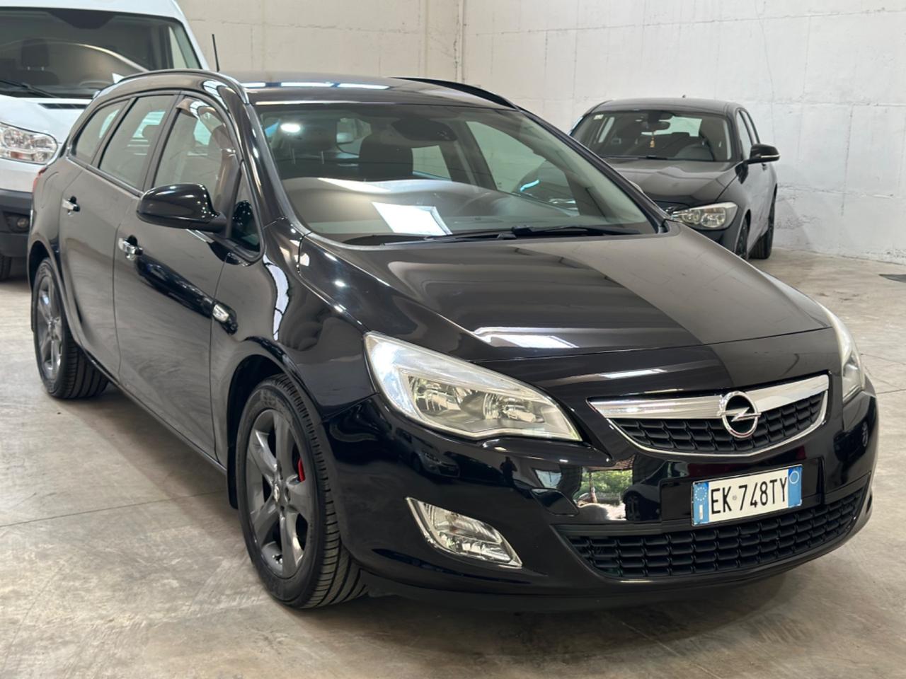 Opel ASTRA 1.7 CDTI 110CV 5P COSMO KMCERT GARANZ UNICOPR