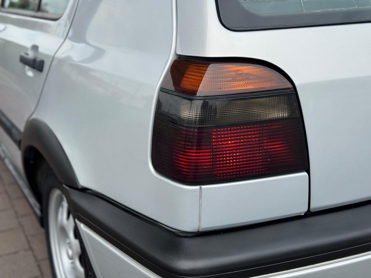 Volkswagen Golf 1.9 TDI/110 CV cat 3p. GT Special